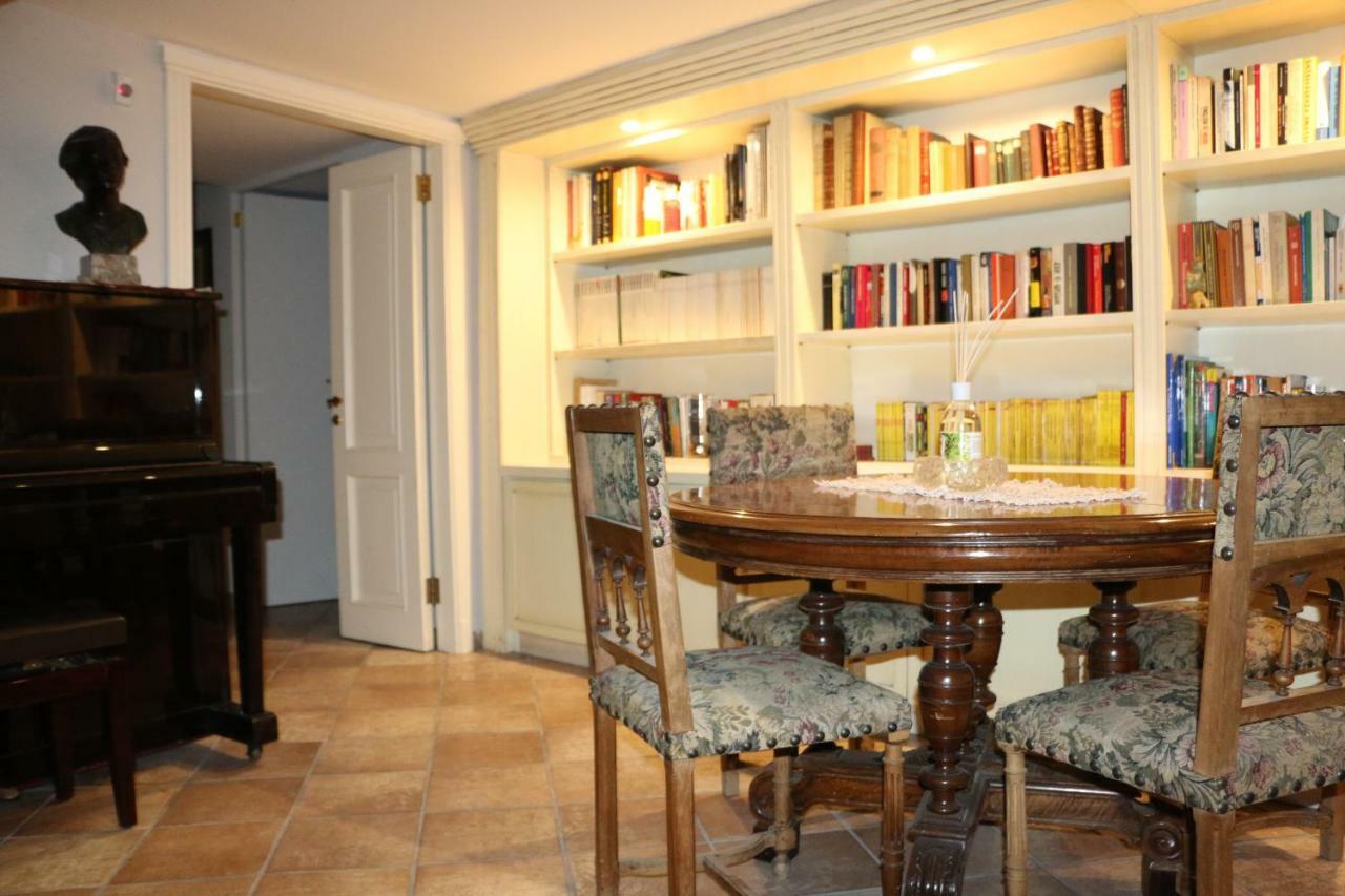 B&B Palazzo Solimena Naples Luaran gambar